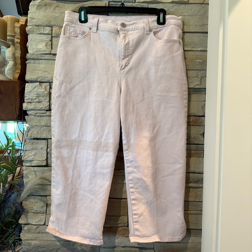 Gloria Vanderbilt Pink All Around Slimming Effect Capri Pants Women’s Size 12